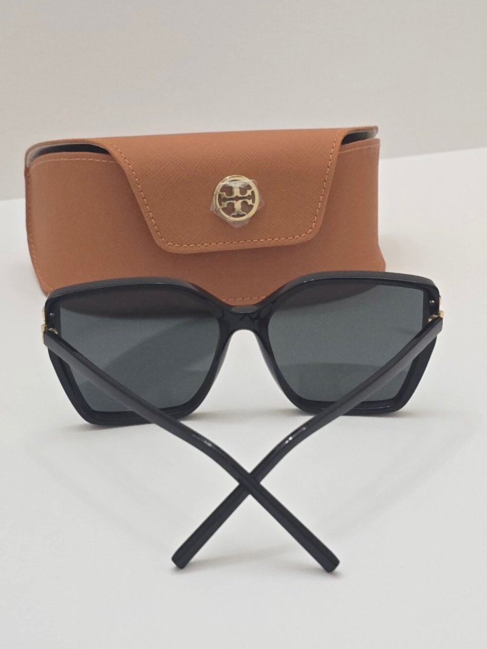 Tory Burch Women's Sunglasses TY9076U NEW - Picture 2 of 9